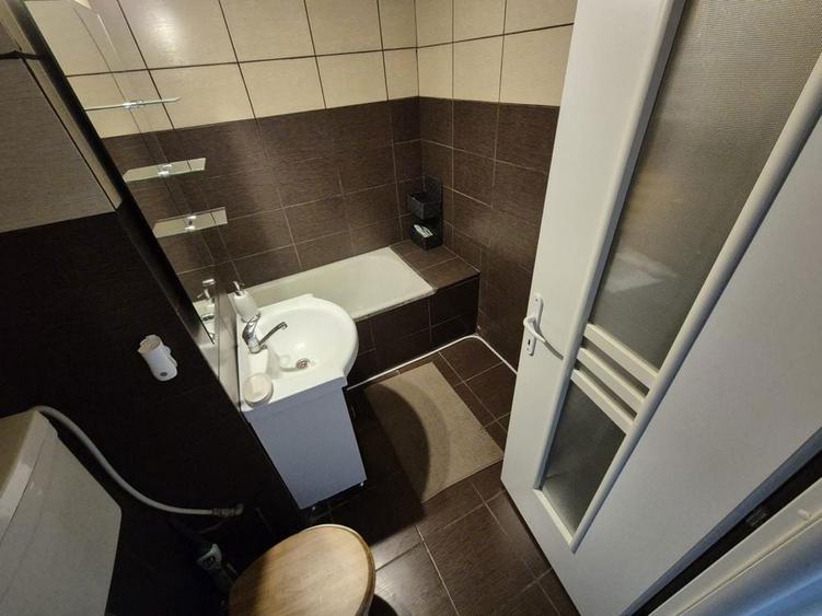 Schimb apartament 2 camere cu casa sau ap 3 camere - 1