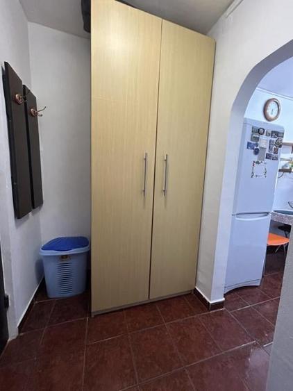 Garsoniera decomandata Gorjului-centrala proprie- bloc 1981 - 9