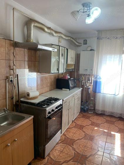 Inchiriez apartament 3 camere decomandate Rm.Sarat_Jud. Buzau - 9
