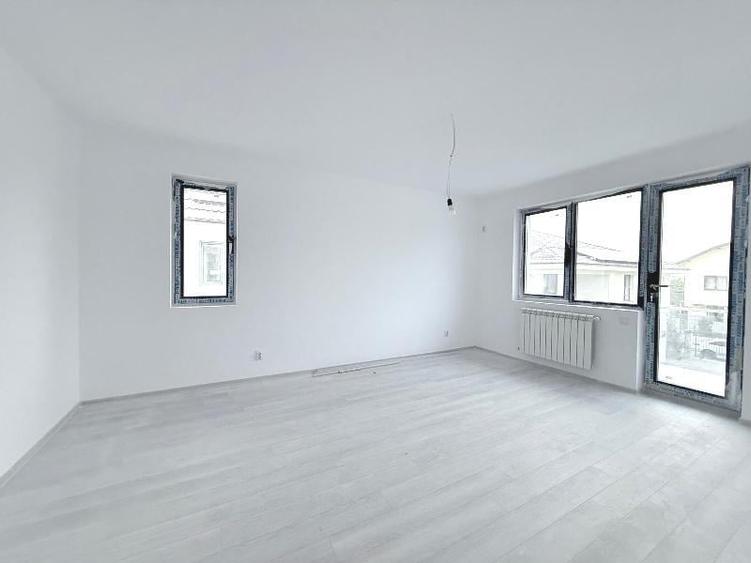 Vanzare Casa  - Vila - Prelungirea Ghencea - Cartierul Latin - teren 271mp -  17 - 8