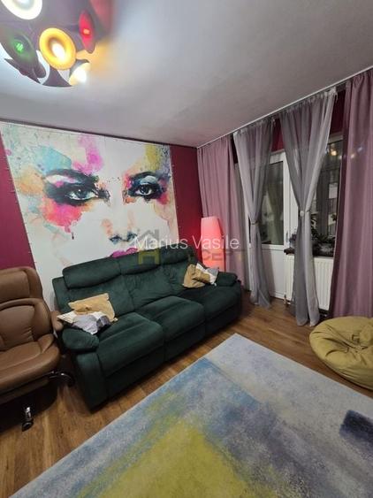 Ap modern 3 camere mansarda mobilat/utilat centrala proprie