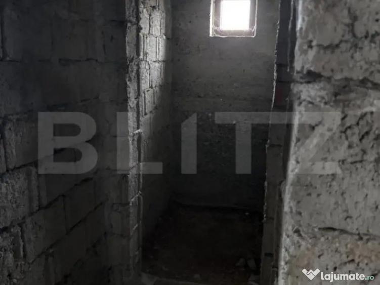 Casa la ro?u Mana?turel ,teren generos,priveli?te pano - 14