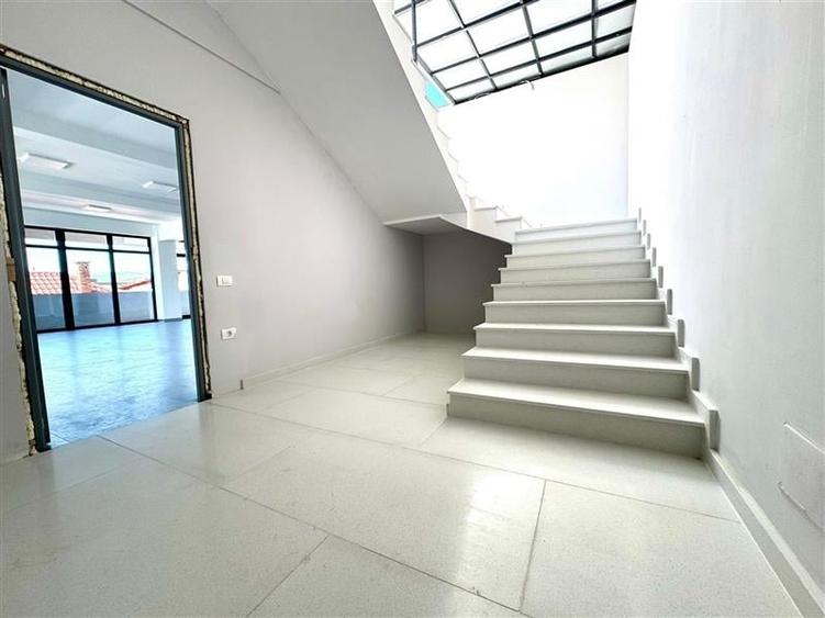 Spatiu cu Acces Public,300 MP, 6 Parcari, Open Space, Zona Pod IRA - 8