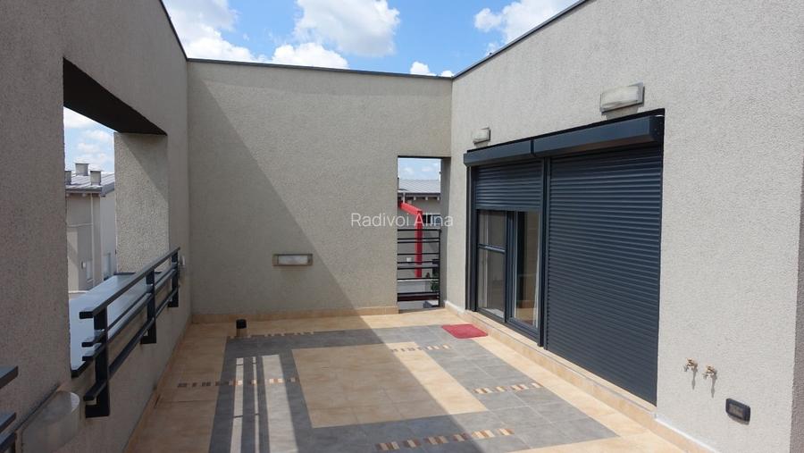 Mini penthouse blocurile Iris Torontal