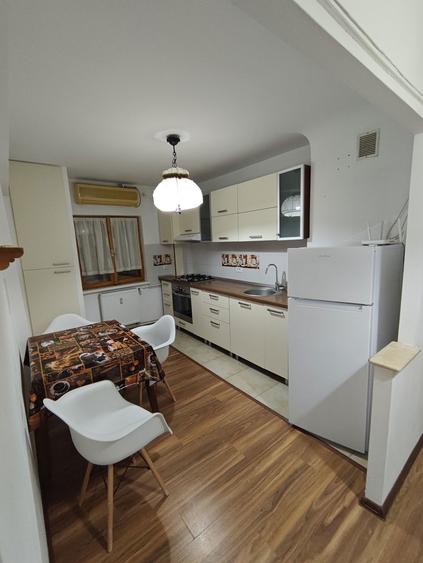 Apartament 3 camere decomandat Etaj 3/4 Paltinis - 3