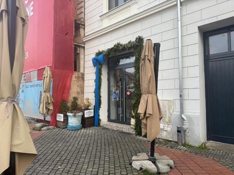 Spatiu comercial de inchiriat in Piata Libertatii - fostul Foccaceria - 2