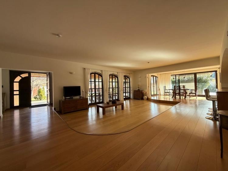 Vila cu piscina Iancu Nicolae Zoo Baneasa 6 dormitoare - 4