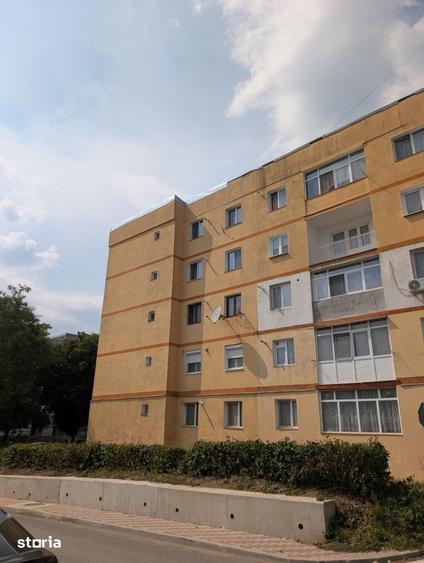 Apartament 3 camere Buhusi - Republicii Penny - 9