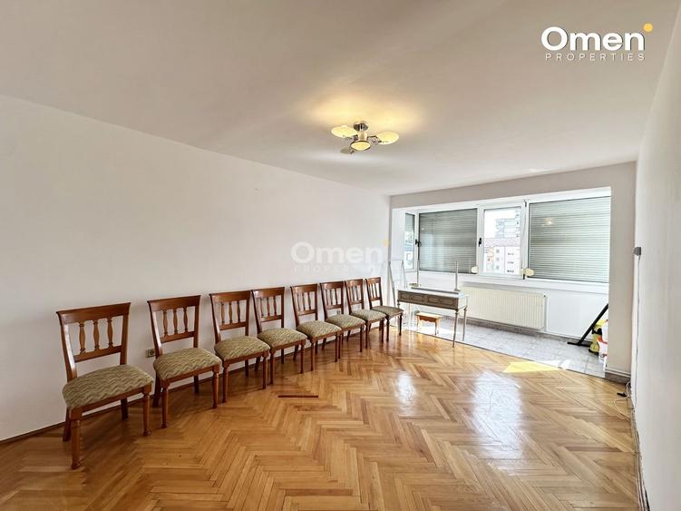 Apartament 4 camere cu garaj ,  b-dul Unirii 118 900 euro - 1