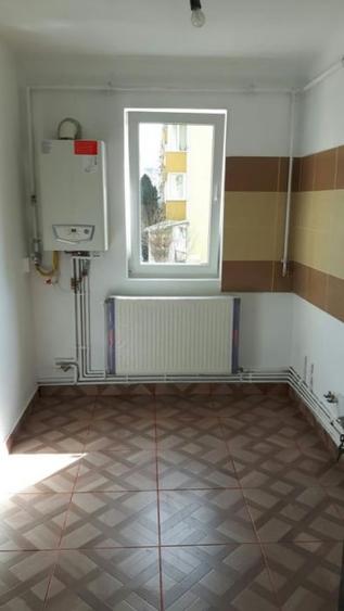 Apartament 3 camere decomandat,renovat,liber,123500 Euro - 5