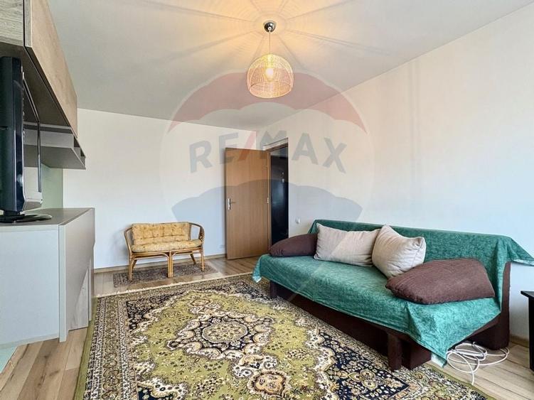 Apartament 3 camere,  Calea Bucuresti -zona Mc Donald's - 5