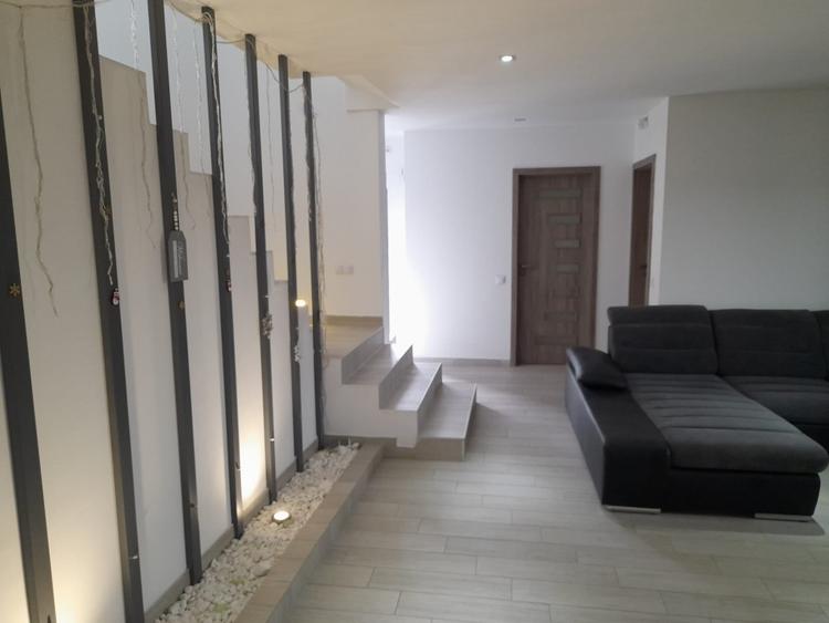 Case individuală, Dezmir, 2 garaje, 500mp teren - 7