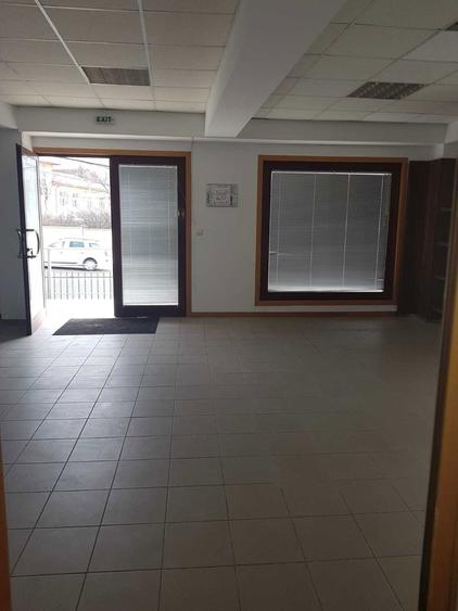 spatiu comercial de inchiriat - 6