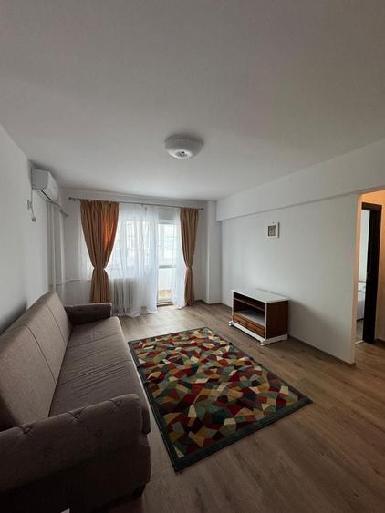 De închiriat apartament 2 camere Piața Sudului - 1