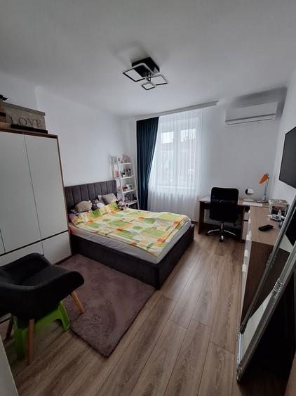 Apartament 2 camere decomandat etaj 1 zona O.M. - 6