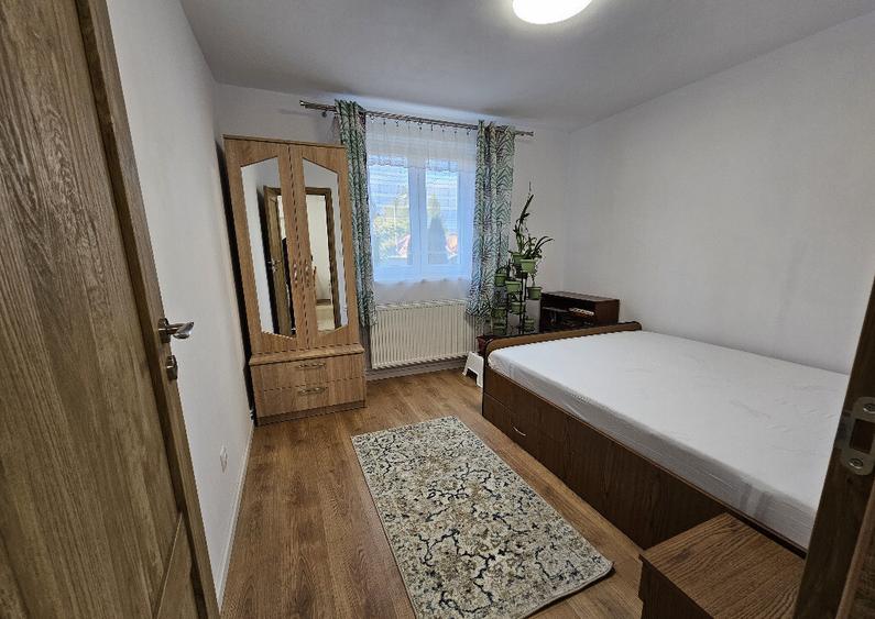 Inchiriez apartament Medias, Gloria, total renovat si utilat - 1