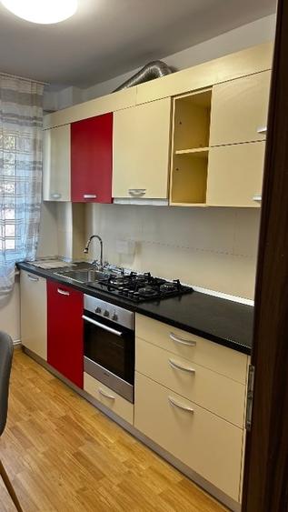 Închiriez Ap..2 camere Podu Roș,  Aleea Rozelor et.1 - 3