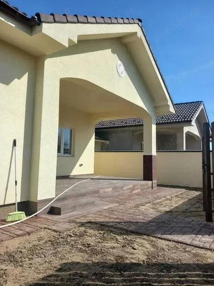 Duplex 3 camere-finisaje premium-Beregsau Mare-toate utilitatiile - 1