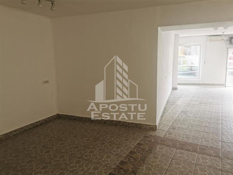 Casa in zona Printul Turcesc ,pretabil și pentru spatiu comercial . - 2