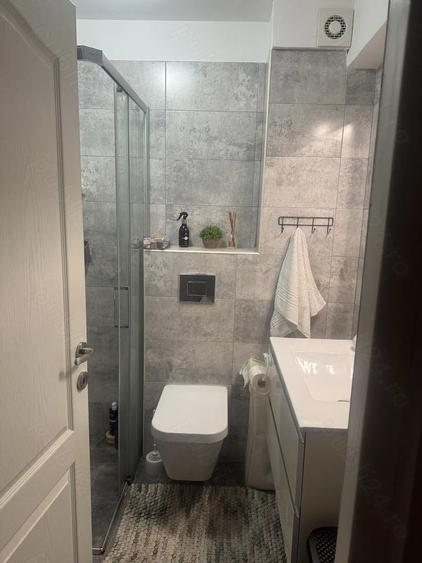 Direct proprietar - Apartament 2 camere , zona Piata noua , etaj 2 , nou , modern in bloc nou - 2