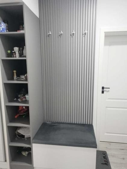 Apartament cu 3 camere decomandat în Sud