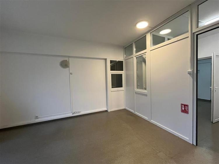 Diplomat Business Center - utilitati incluse - 12