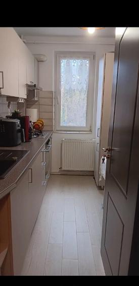 Vand apartament 2 camere , cartier Astra , Brasov - 1