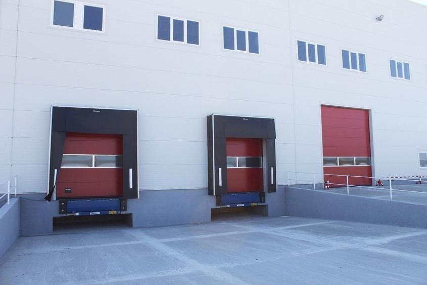 Hala cu rampe si drive-in, zona Nervia - 2