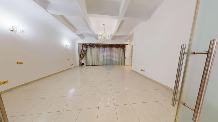 Spatiu deosebit | Destinatie mixta | Locuri parcare | 13 Septembrie - 11