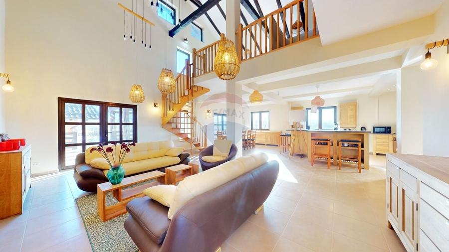 Două Case de vacanță | Pensiune | Bran-Sohodol | 1672 mp teren - 1