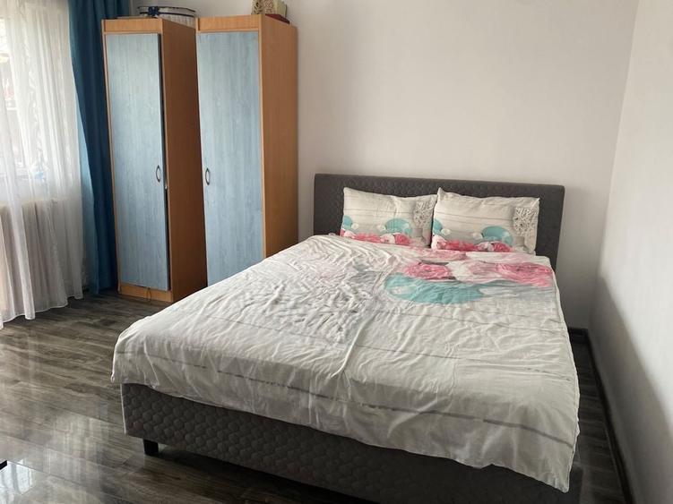 Vand apartament 3 camere cernavoda columbia - 7