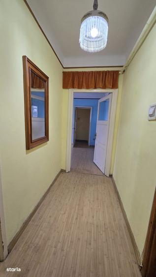 Apartament de 2 camere, centrala pe gaz, debara ?i beci - 1