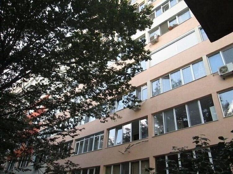 ATENTIE! METROU C-TIN GEORGIAN,DEC,,RENOVATA RECENT,BLOC REABILITAT TERM - 12