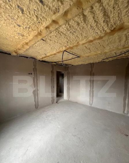 Casa individuala de vanzare, cu 4 camere, 96 mp, zona ?u - 7