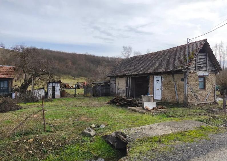 Teren in Juli?a, zona centrala - 1