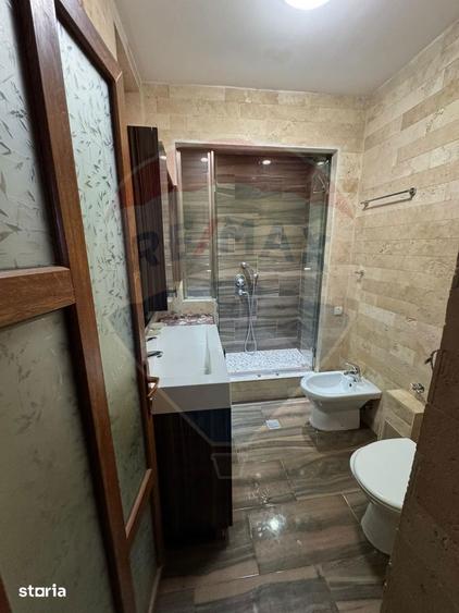 Casa / Vila cu 5 camere de vanzare in zona Dorobantul - 1
