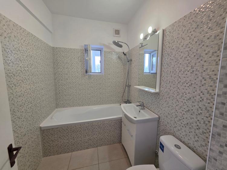 Pajura decomandat vila 74.10 m2 plus o boxa mare de 12 m2 - 7