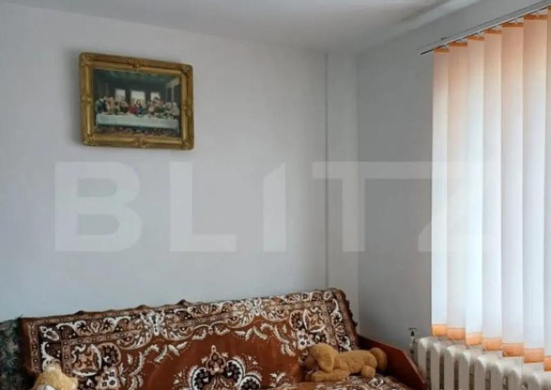 Apartament 3 camere, 63 mp, zona Micro III - 10