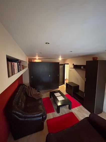 Închiriez Ap 2 camere , Zona Cartier - 4