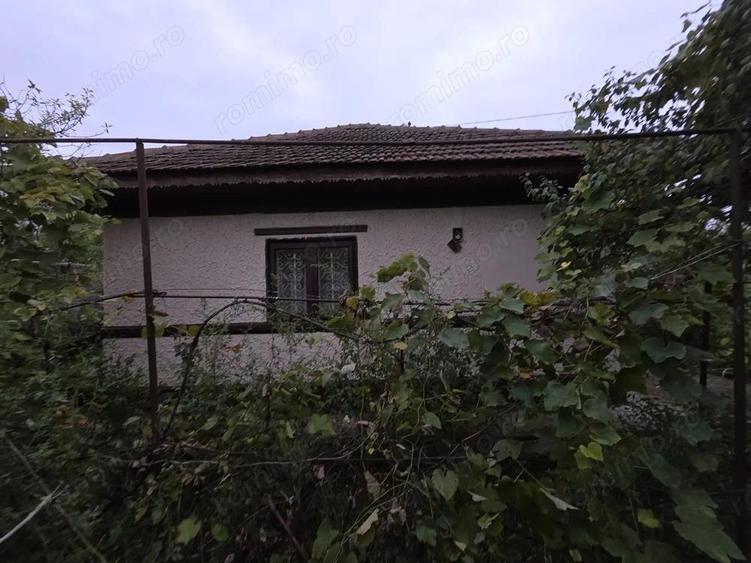 Casa parter comuna Nuci-Micsunesti-Ilfov- 30 minute capitala - 1