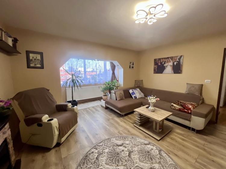 Apartament 3 camere, semidecomandat, 72mp, etaj 1/4 - Buziasului - 2