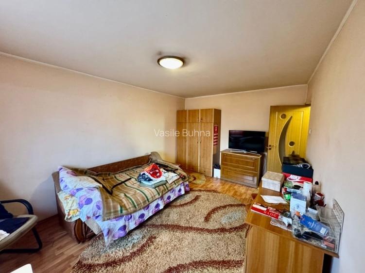 CARREFOUR FELICIA - 1 CAMERA DECOMANDAT - ETAJ INTERMEDIAR - BLOC DIN 1980