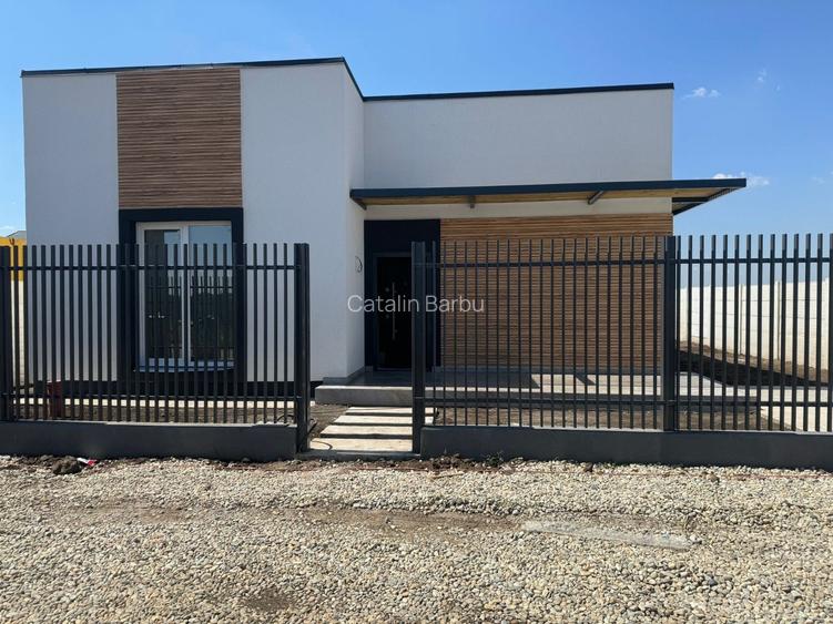 Confort pe un singur nivel - casa perfecta pentru familie! Confort pe un singur nivel - casa perfecta pentru familie!