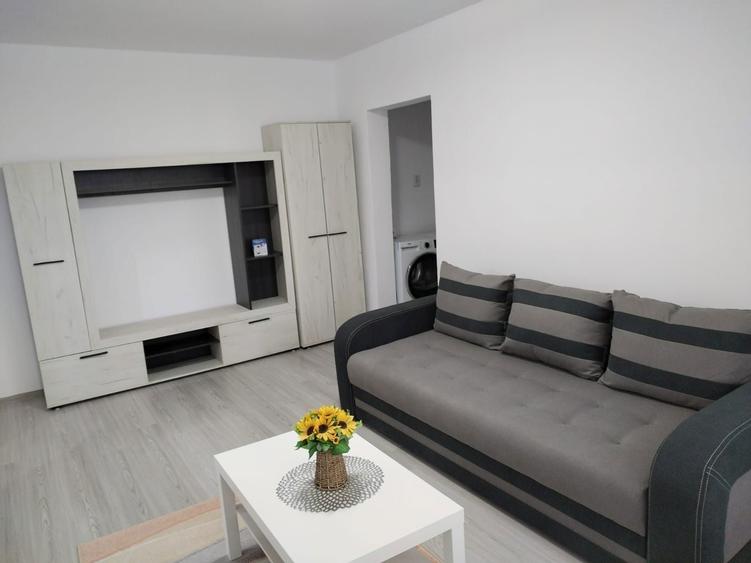 Inchiriez apartament 2 camere zona Mihai Viteazu - 5