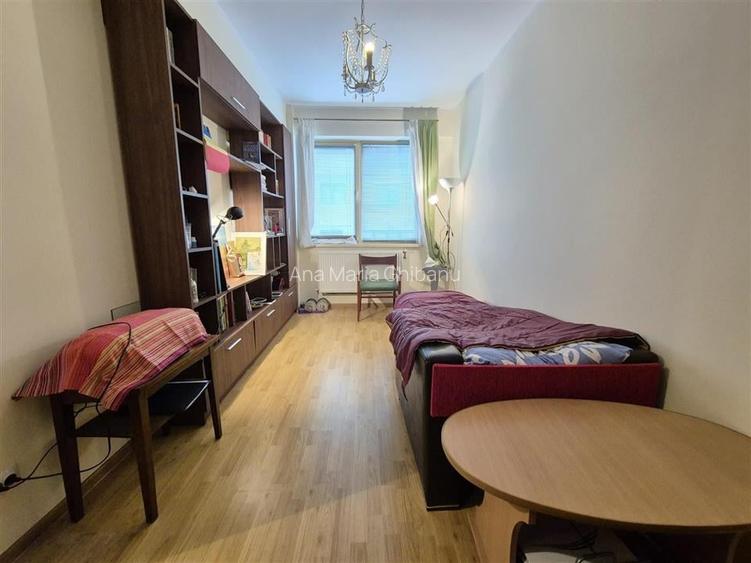 Apartament o camera, loc de parcare- Capat CUG, Visoianu