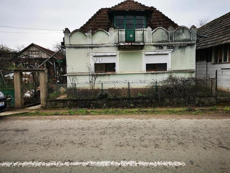Casa cu teren de vanzare - 3