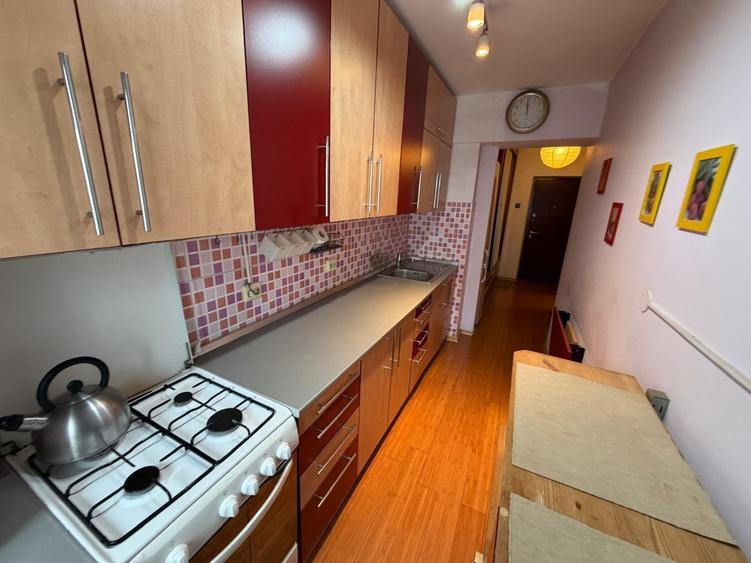 Dristor - Alba Iulia - 5 minute metrou - 9