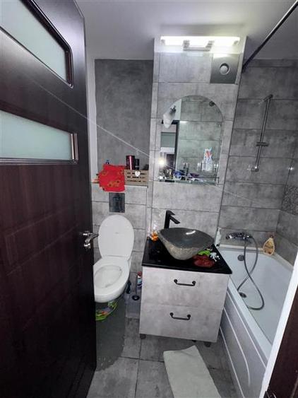 Apartament 4 camere Semidecomandat Berceni-Uioara - 4
