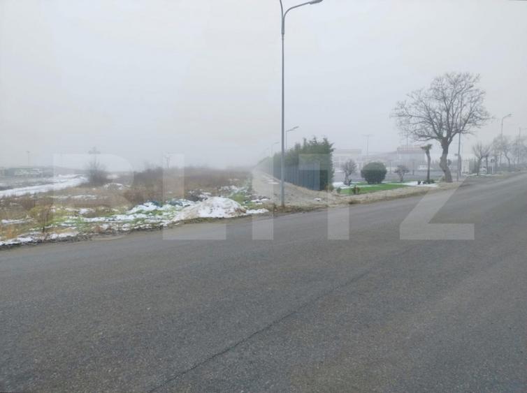 Oportunitate! Teren intravilan stradal, 3.040 mp, zona parc - 2