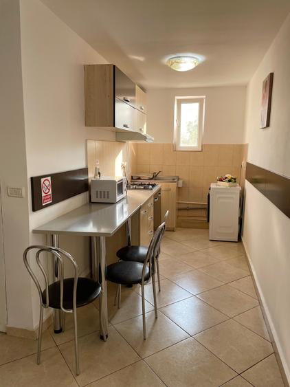 Inchiriez camere in vila zona Delfinariu - 5